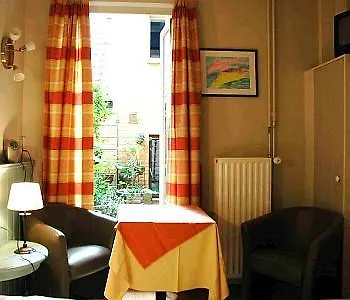 Hotel Leopold Bruges 2*,