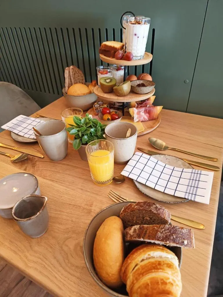 Hotel Leopold 브뤼헤 2*,  벨기에